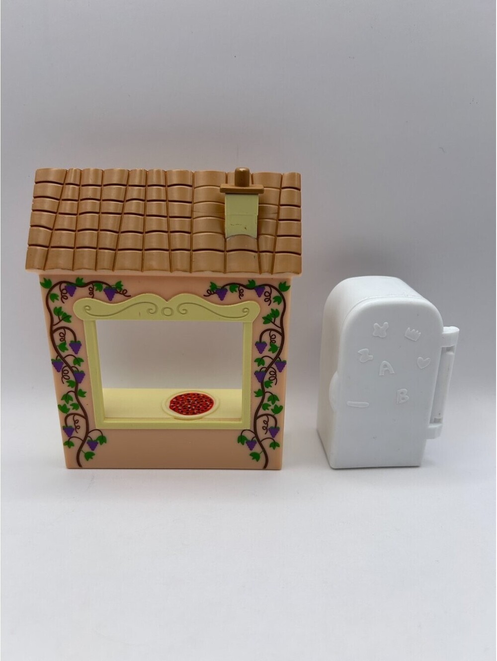 Peppa Pig Jazwares 2003 Pizza Stand Tile Roof & White Fridge Playset Pieces Lot